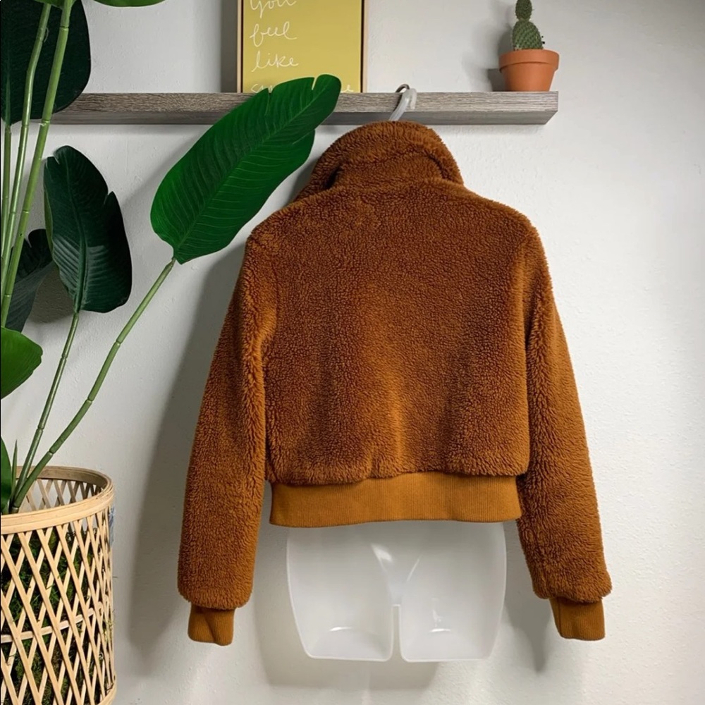 Furry jacket - Picture 2 of 3